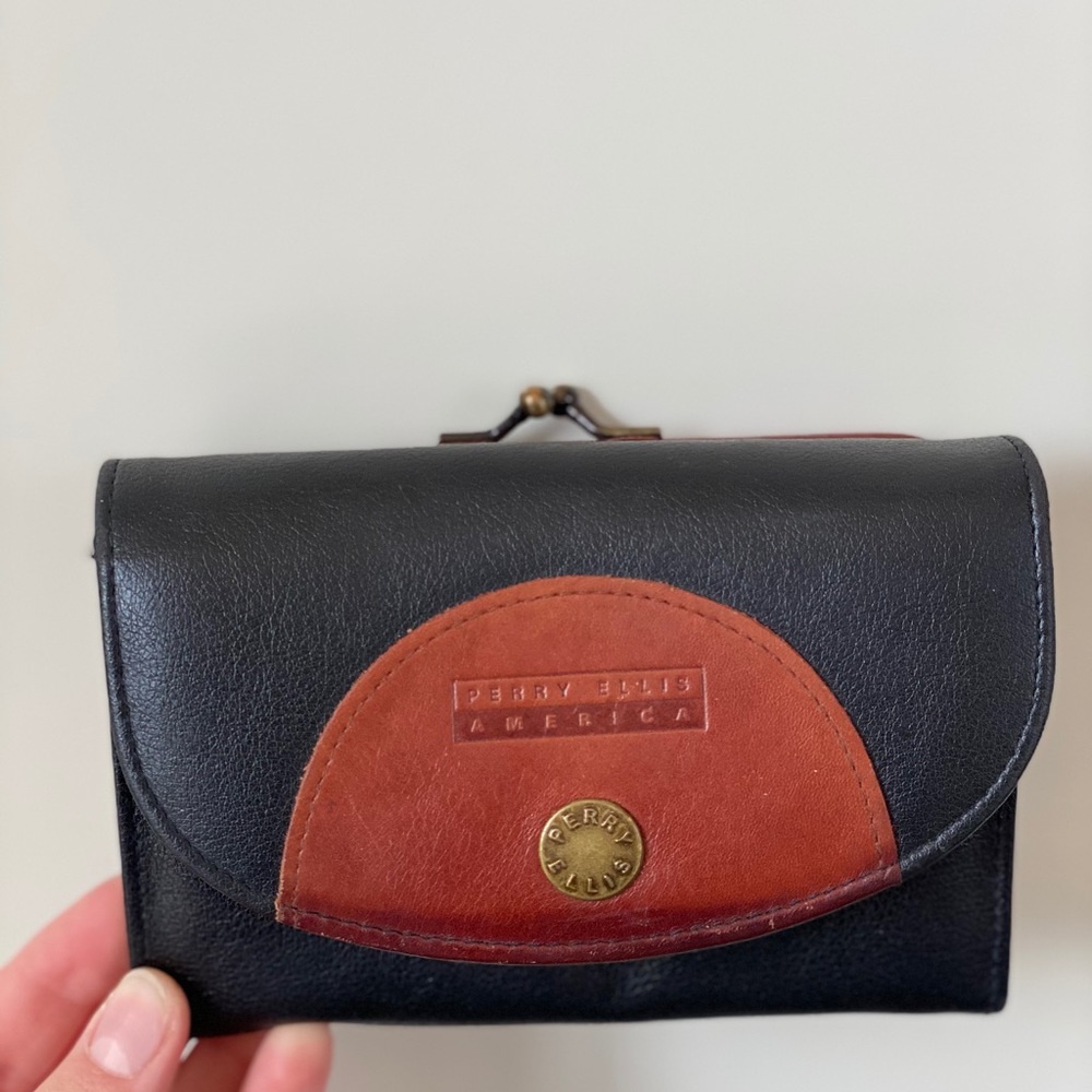 Perry Ellis America Handpurse